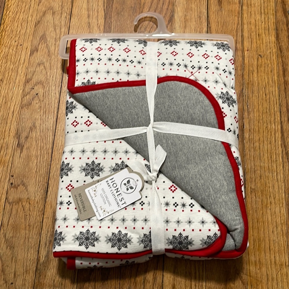 Honest Baby Clothing. You will get this nice reversible baby blanket.